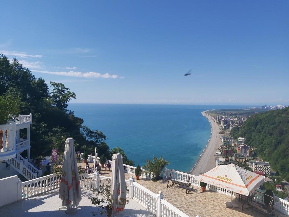 Hotel Zura Palace Kvariati Luaran gambar