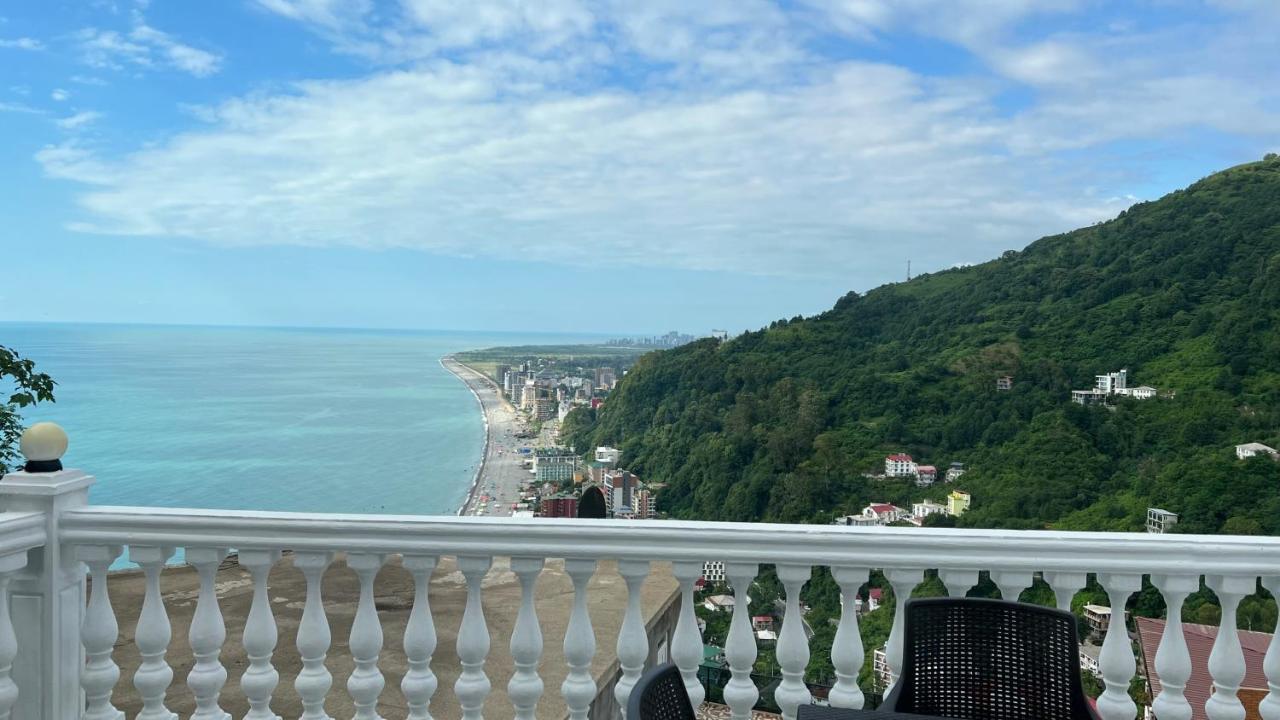 Hotel Zura Palace Kvariati Luaran gambar
