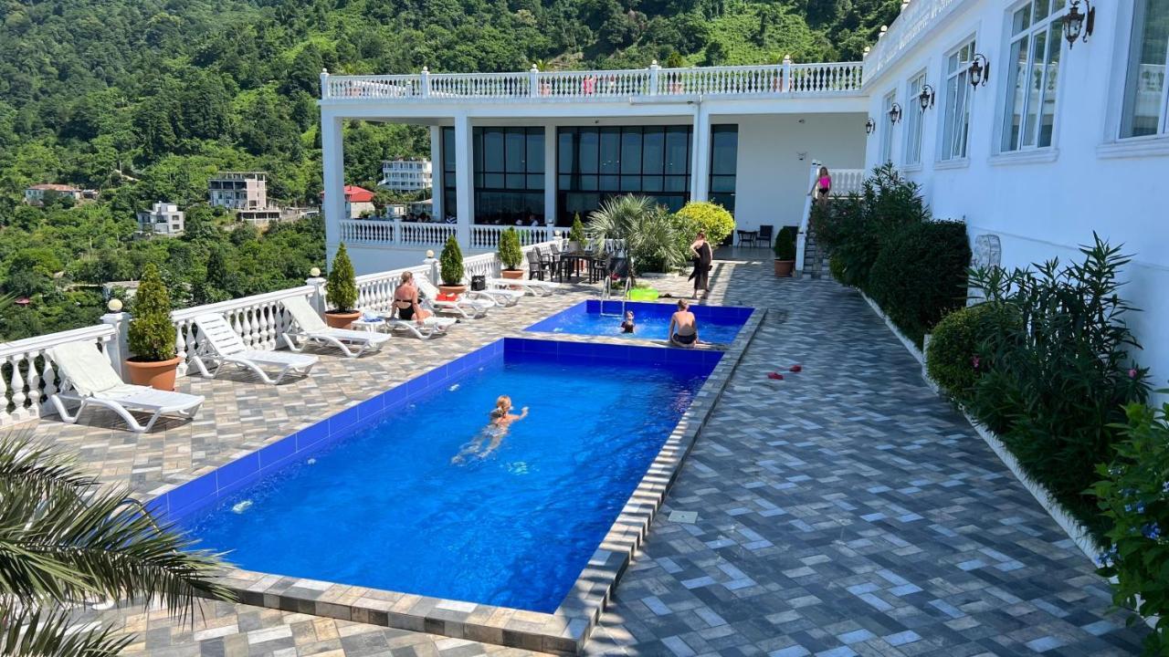 Hotel Zura Palace Kvariati Luaran gambar